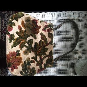 Cute vintage carpet bag shoulder purse!
